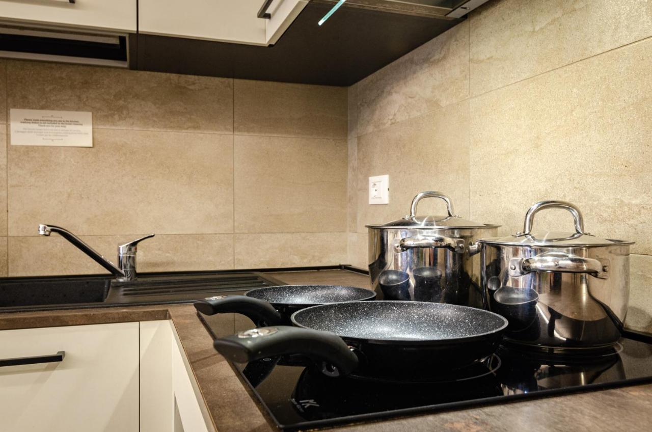 Goito Luxury Apartment, In The Historical Center Bologna Buitenkant foto