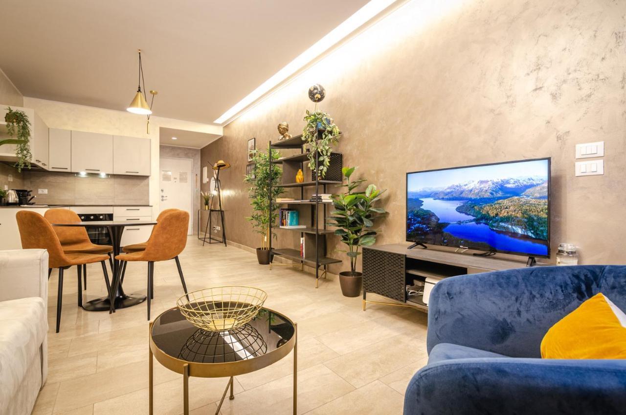 Goito Luxury Apartment, In The Historical Center Bologna Buitenkant foto