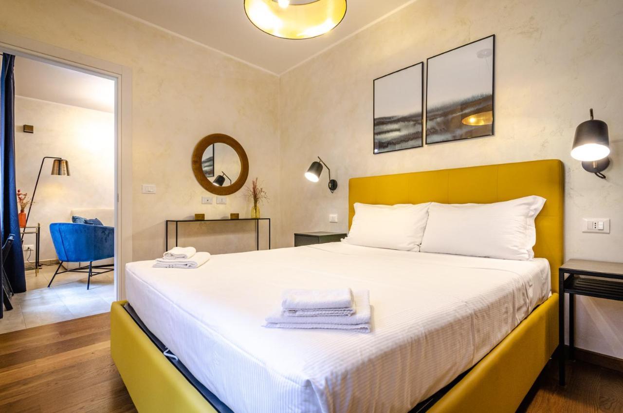 Goito Luxury Apartment, In The Historical Center Bologna Buitenkant foto