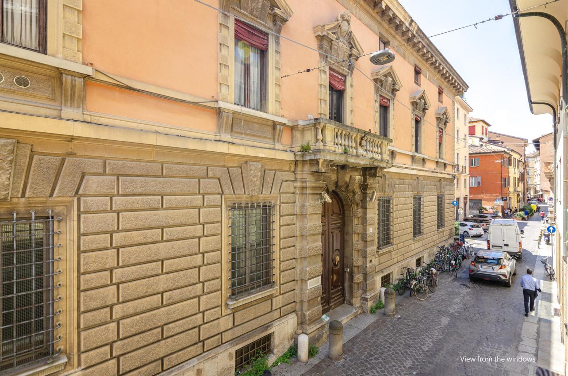 Goito Luxury Apartment, In The Historical Center Bologna Buitenkant foto