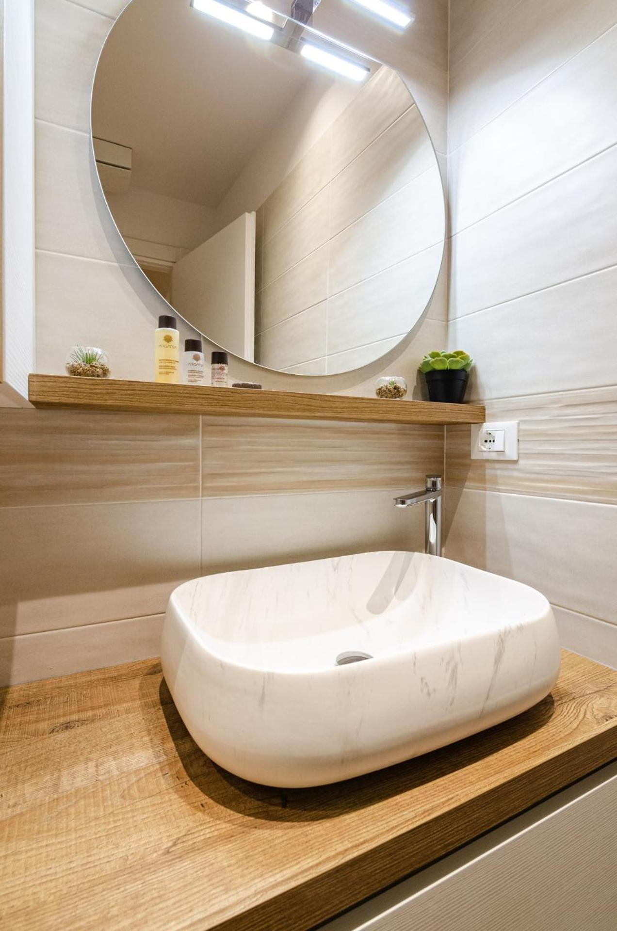 Goito Luxury Apartment, In The Historical Center Bologna Buitenkant foto