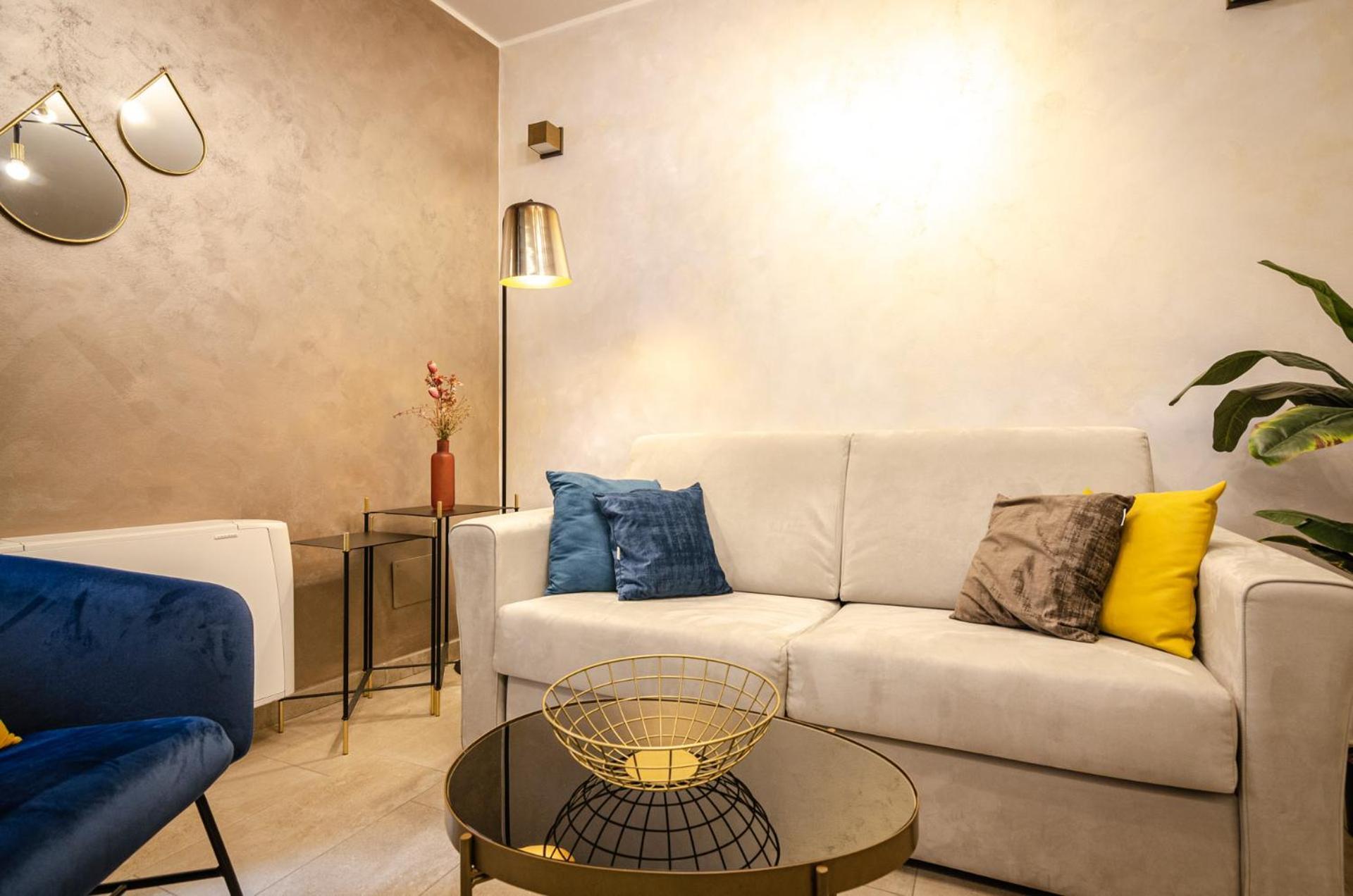 Goito Luxury Apartment, In The Historical Center Bologna Buitenkant foto
